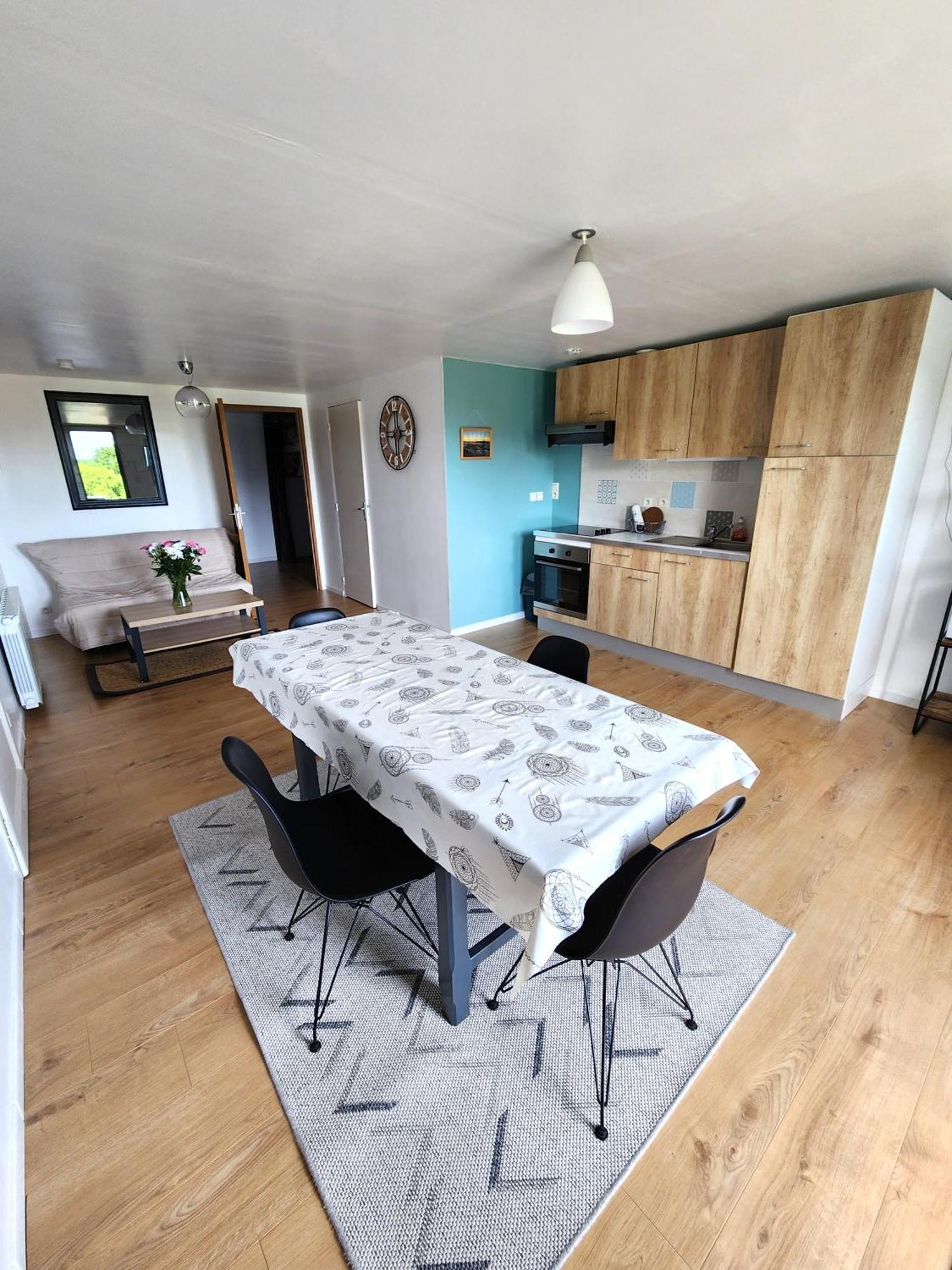 Appartement Independant Dans Maison Au Calme Pugny-Chatenod 외부 사진